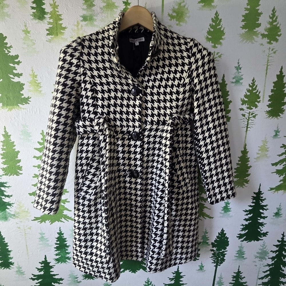 Diane Von Furstenburg Black and White Houndstooth Women's Coat